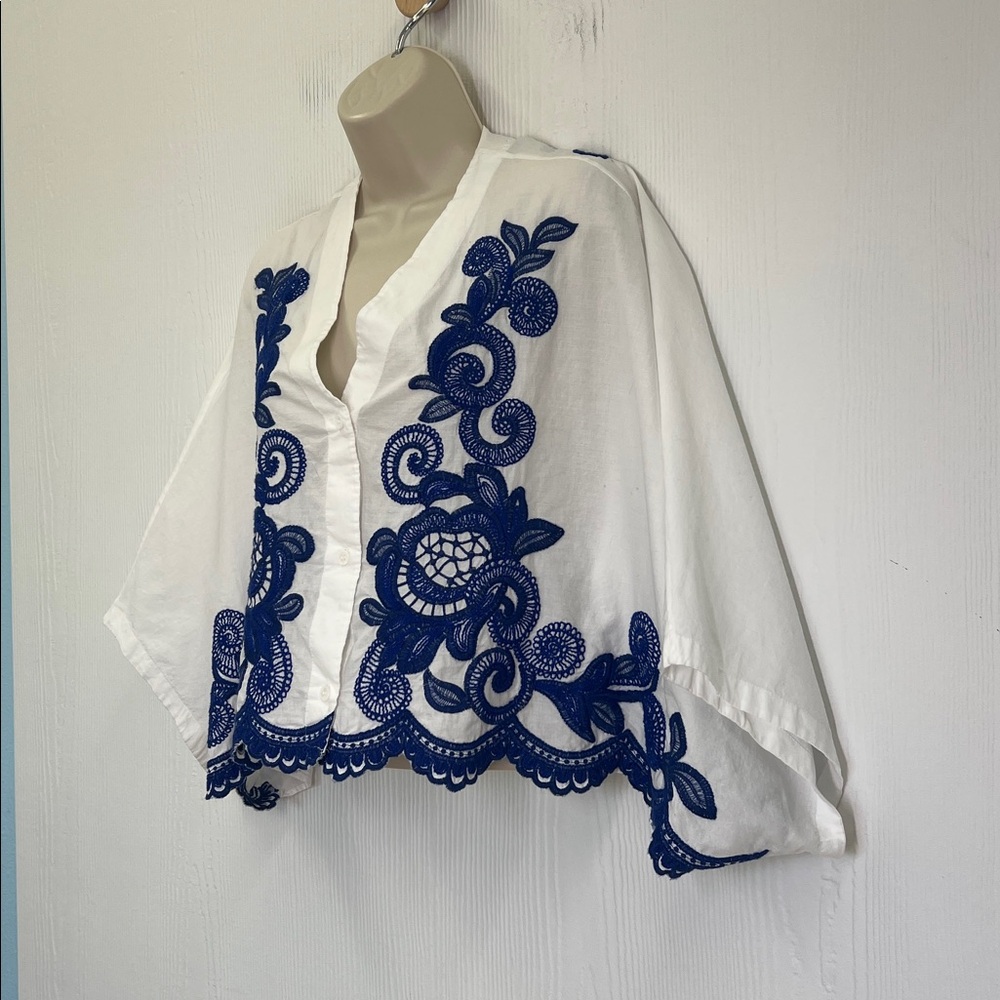 Zara - Blue Embroidered Floral White Button Down Batwing Blouse Size XS - Picture 6 of 12